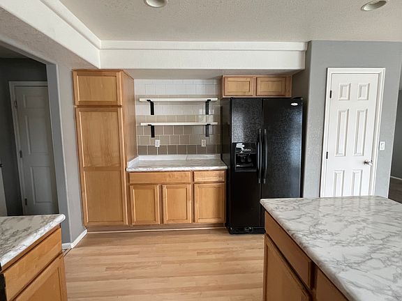 3rd image of 18907 E 51st Pl