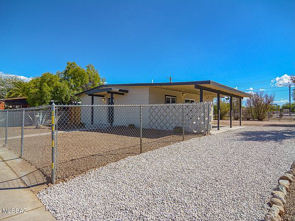 2nd image of 533 W Calle Antonia