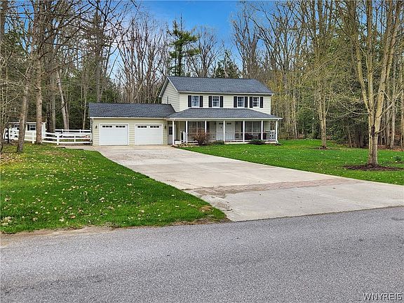3rd image of 7482 Centerville Rd