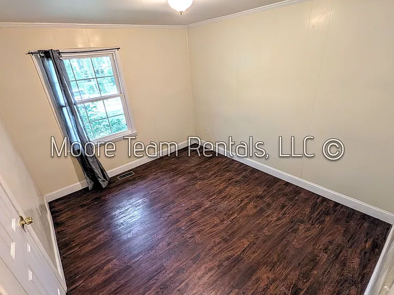 120 Robin St — Photo 7