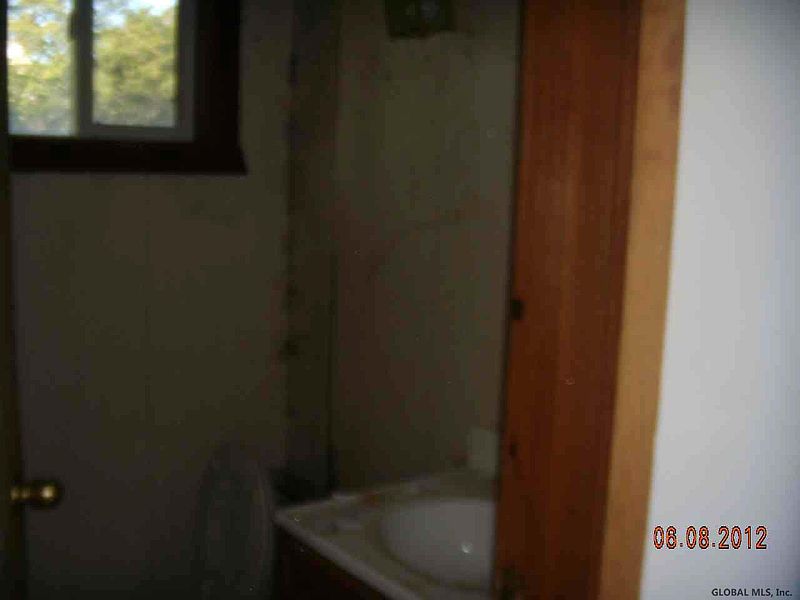 3rd image of 1316 Rte 30