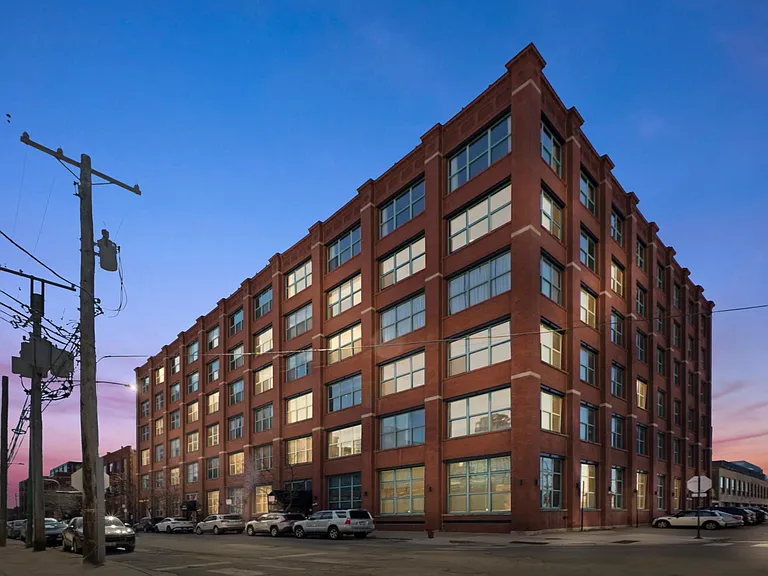 312 N May St #3D — Photo 23
