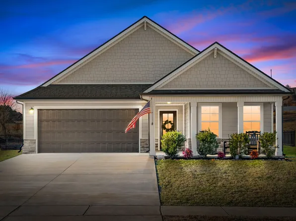 333 Frontier Dr, Clarksville, TN 37043