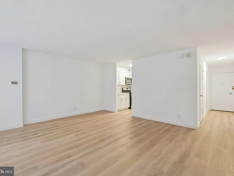 224 W Rittenhouse Sq #30-802 — Photo 3