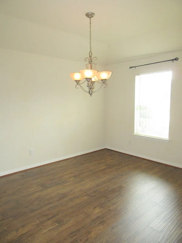 3 bed, 1538 sqft, $2,175 — Photo 2