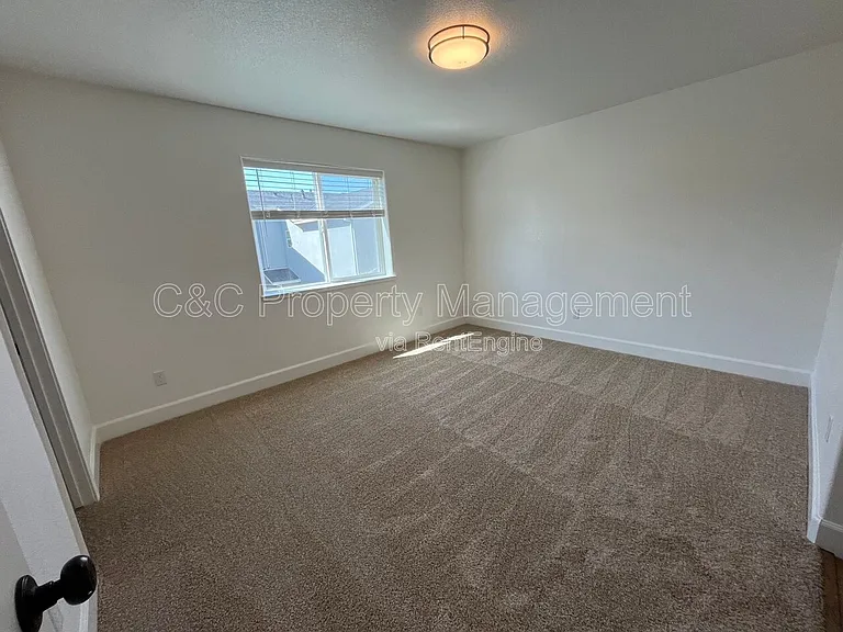 5078 Palisade Ave — Photo 14