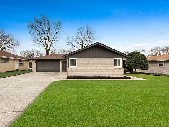 2nd image of 1011 Maitland Dr