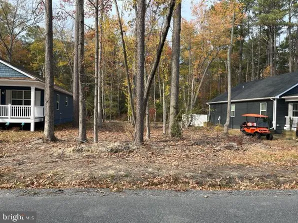 9th St, Colonial Beach, VA 22443