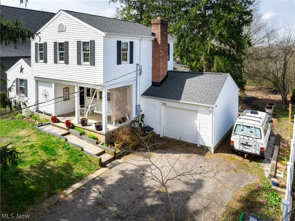 299 North St, Chagrin Falls, OH 44022