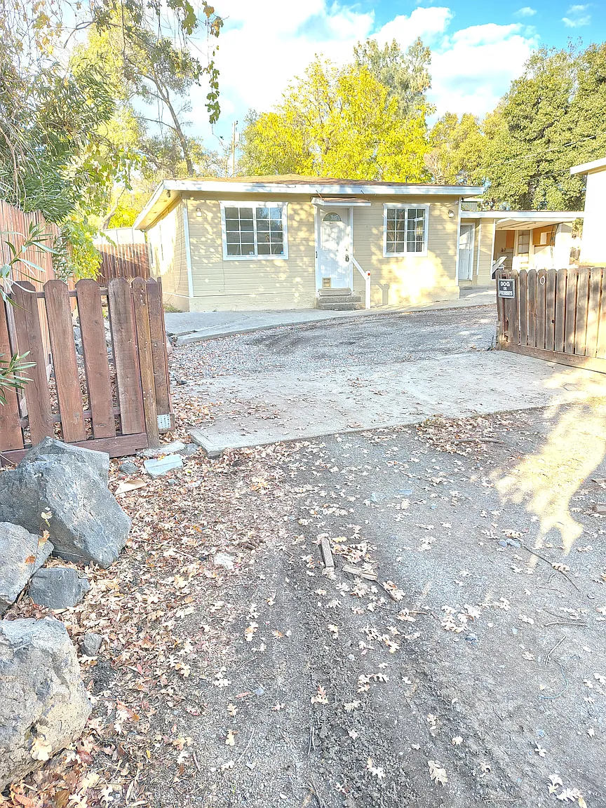 14066 Lupoyoma St photo 1