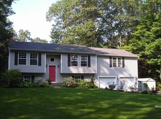 890 Route 198, Woodstock, CT 06281