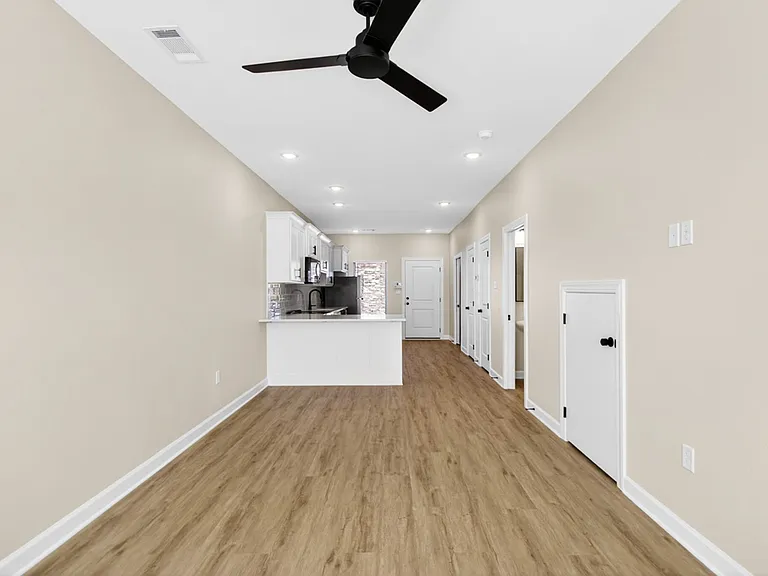 Leasing Now - New Townhomes, North Little Rock Argenta Arts Area — Photo 13