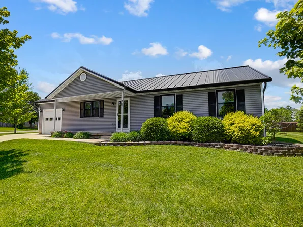 227 Berschet Dr, South Charleston, OH 45368