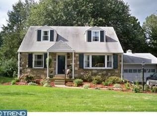 1320 Bradford Rd, Oreland, PA 19075