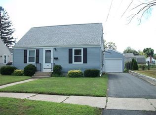 140 Winton St, Springfield, MA 01118