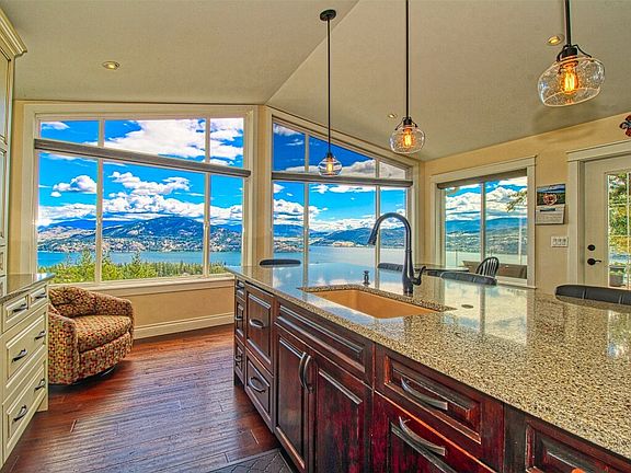 4th image of 144 Crown Cres