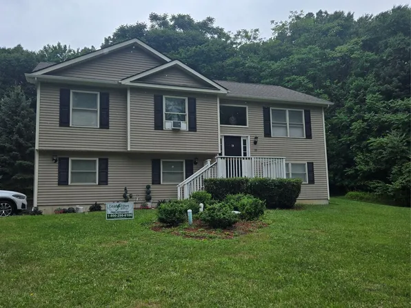 18 Hickory Place, Middletown, NY 10941