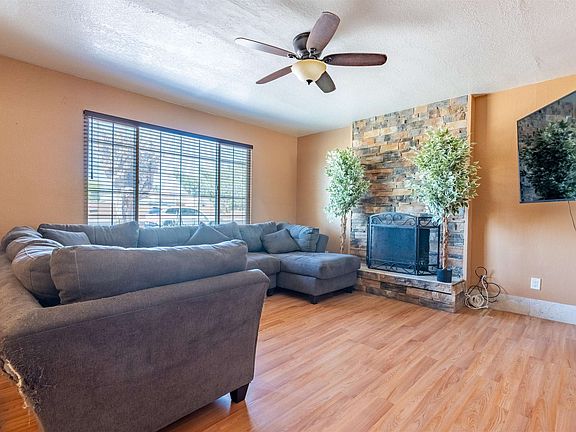 5th image of 2931 W 20th St
