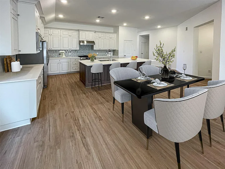 30327 Centipede Grove Ln — Photo 7