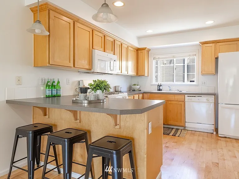 12719B Greenwood Ave N #B — Photo 15