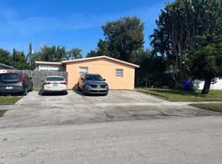 6301 Moseley St #B, Hollywood, FL 33024