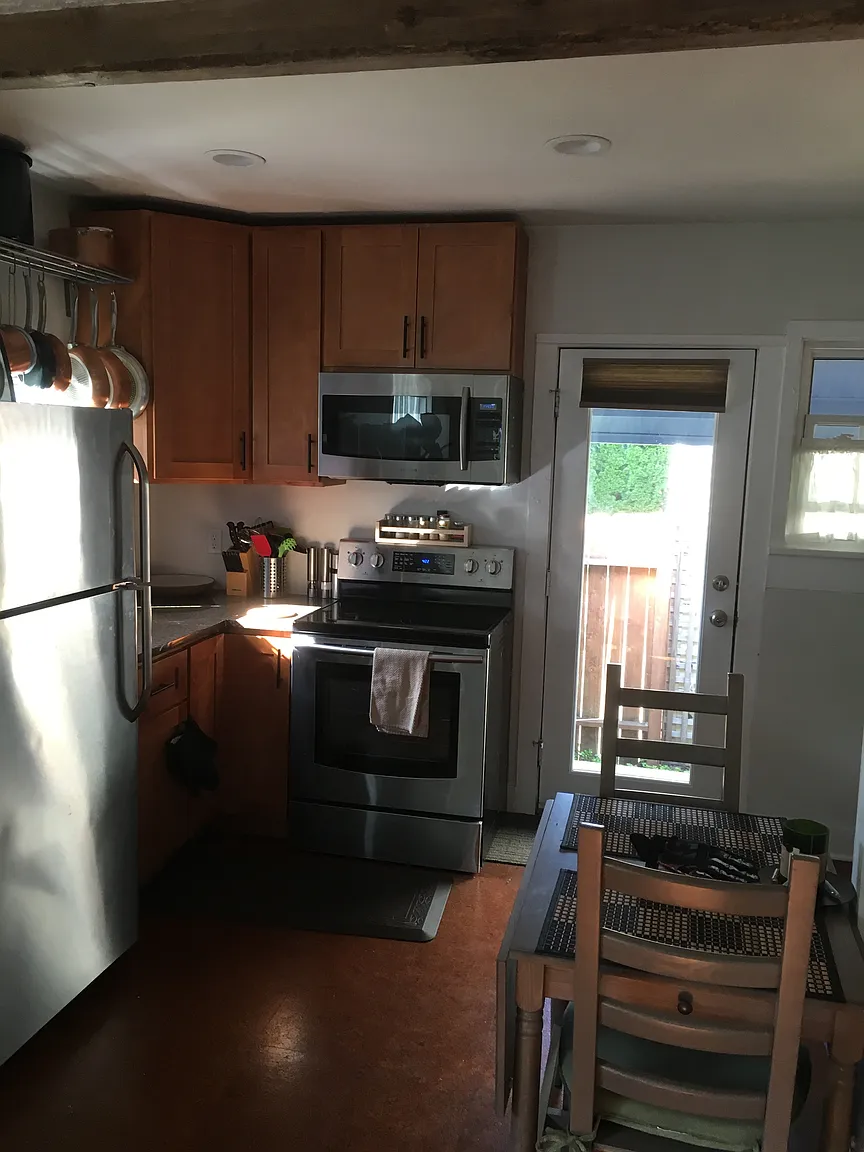 6208 NE 33rd Ave photo 1