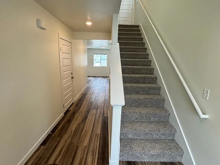 845 Golden Bear Ln — Photo 14