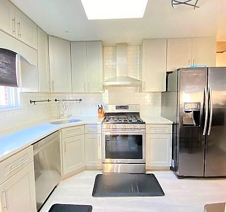 2nd image of 5 Seagrove Pl