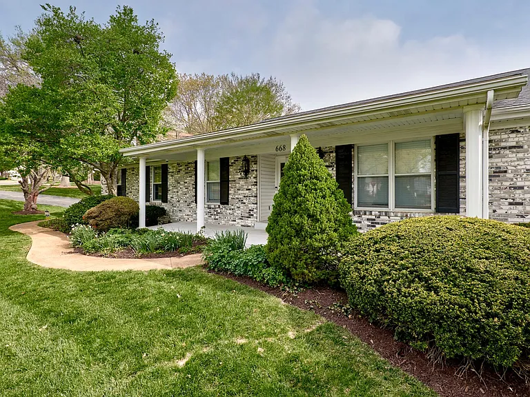 668 Stablestone Dr — Photo 6