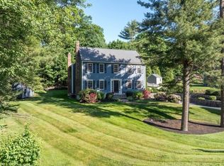9 York Ln, Franklin, MA 02038