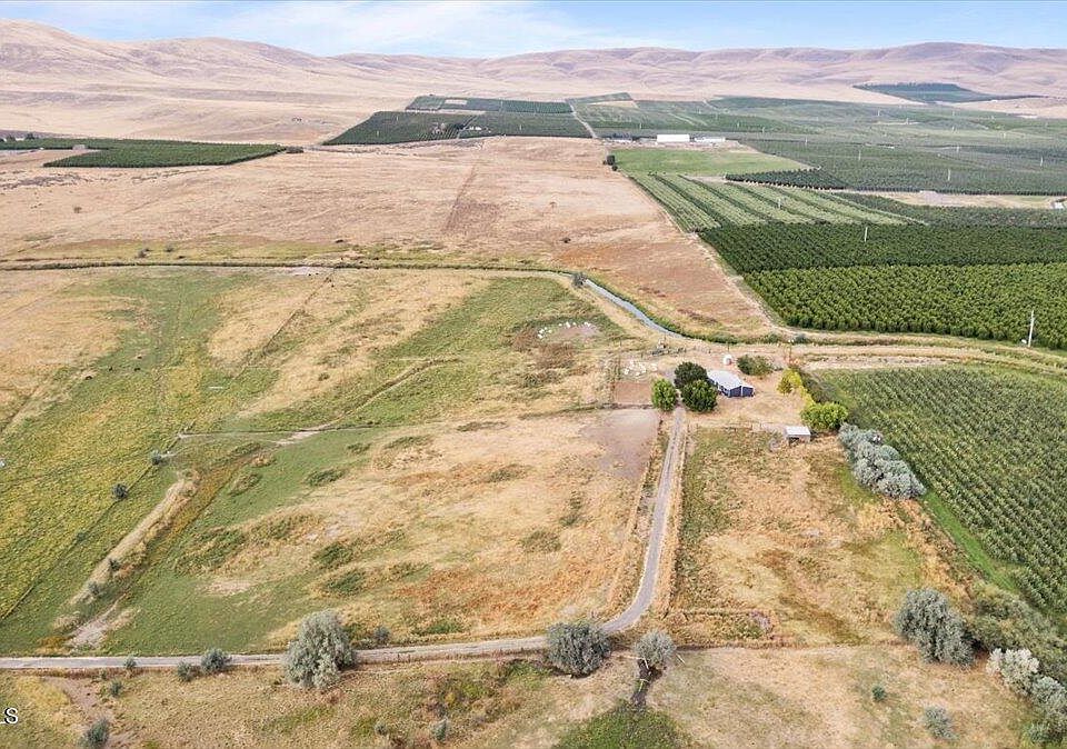 5701 Lateral 1 Rd Wapato, WA, 98951 Apartments for Rent Zillow