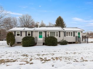 23 School St, Rowley, MA 01969