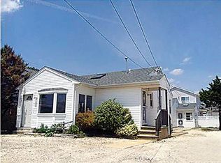 109 Pennsylvania Ave, Lavallette, NJ 08735