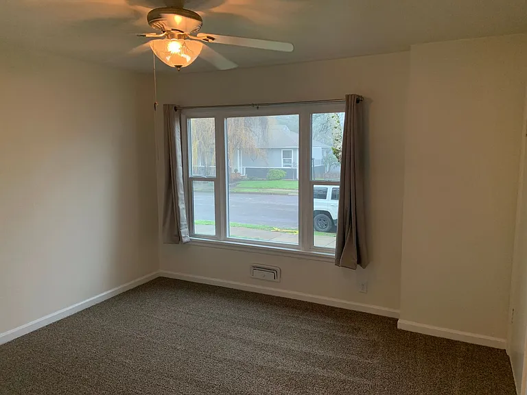 411 - 1143 NW 31st Street — Photo 17