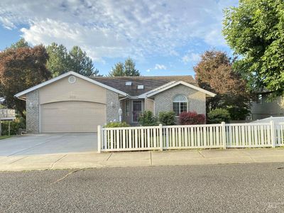 908 Grelle Dr, Lewiston, ID, 83501