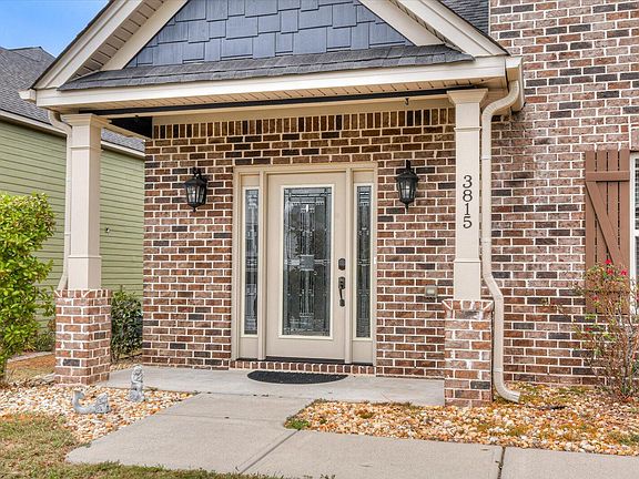 4th image of 3815 Berkshire Way