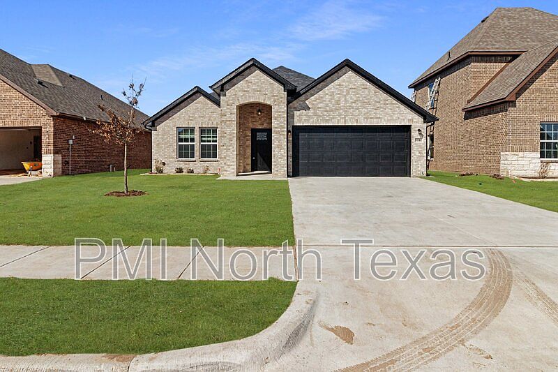 1st image of 8106 Grant Ln