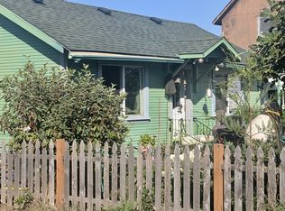 211 Ash St, Myrtle Point, OR 97458