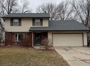 4725 Maple Terrace Pkwy, Fort Wayne, IN 46835