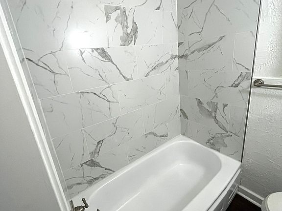 4th image of 2319 N 3rd St Floor 3