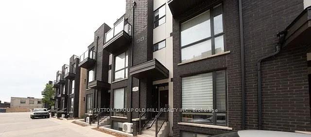 30 Fieldway Rd #91 — Photo 1