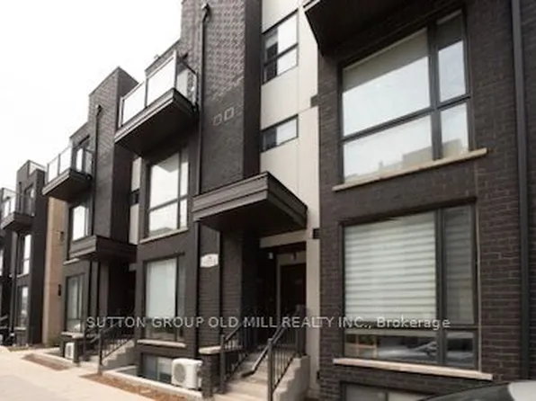 30 Fieldway Rd #75, Toronto, ON M8Z 0E3