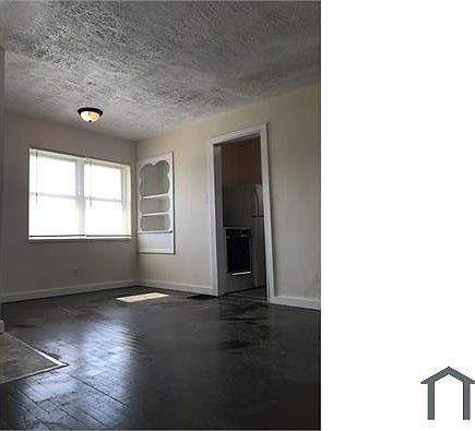 4th image of 1625 Harold Dr