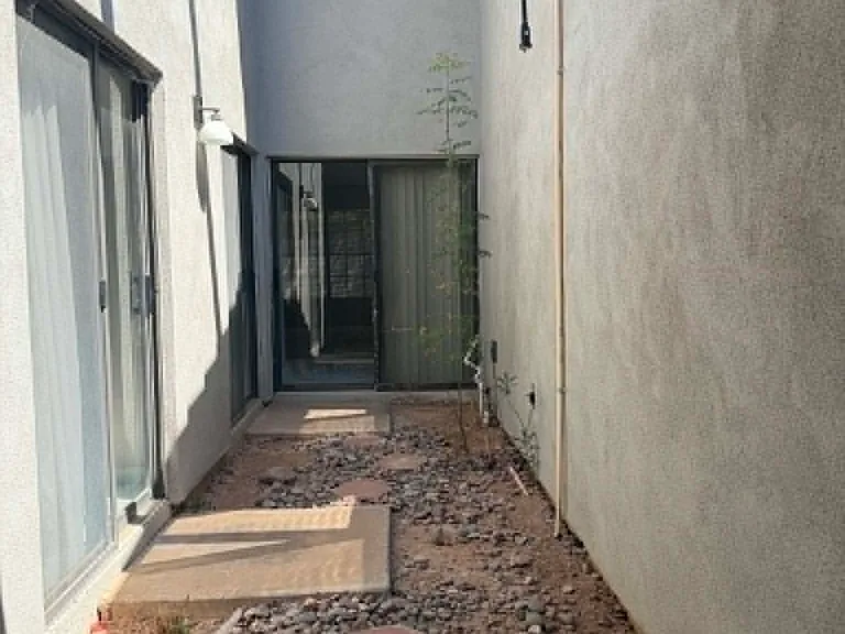 2216 S El Marino — Photo 19