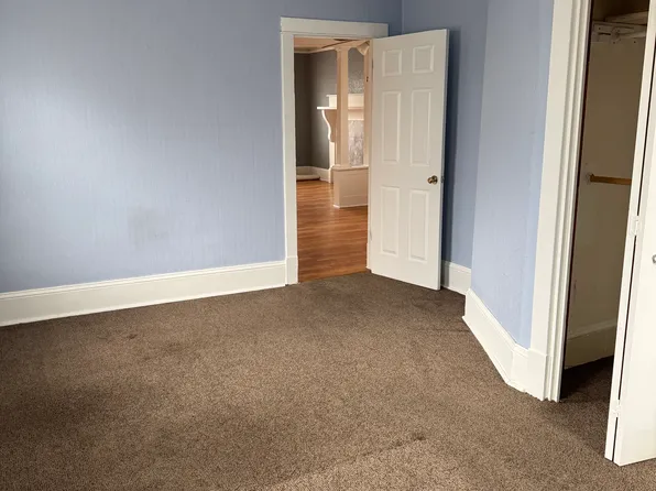 113 John St, New Windsor, NY 12553