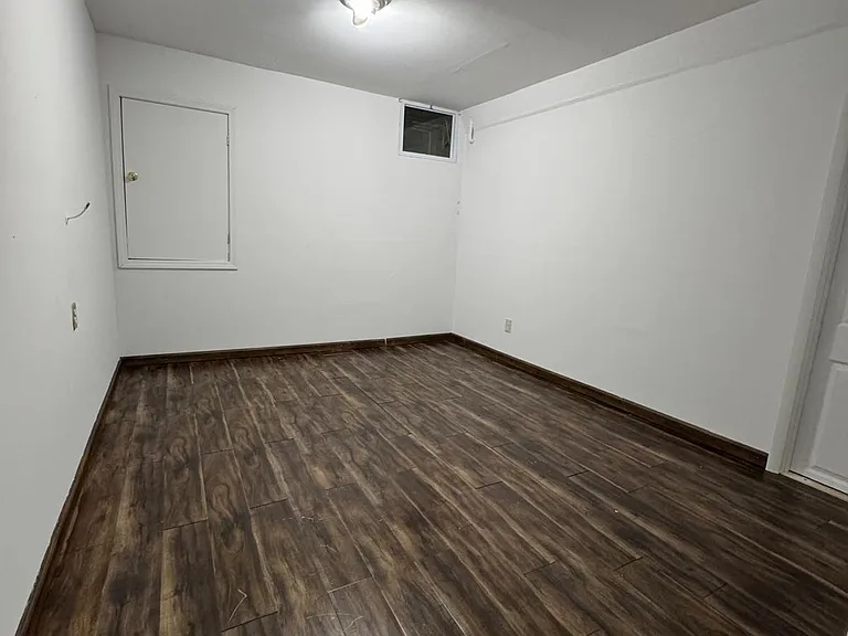 25 Bloomingdale Dr #4B — Photo 14