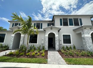 28471 SW 132nd Ct, Homestead, FL 33033
