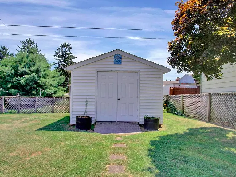 Shed