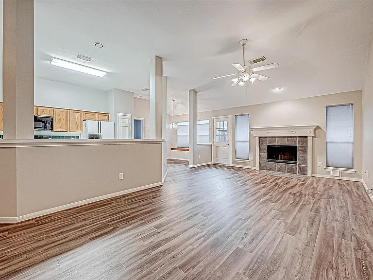 1524 Robin Ave — Photo 5