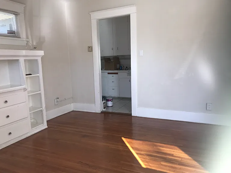 6309 S Gregory Ave #B — Photo 5